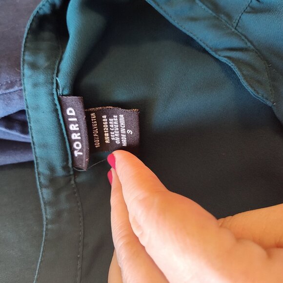 Torrid Blouse - Picture 2 of 2